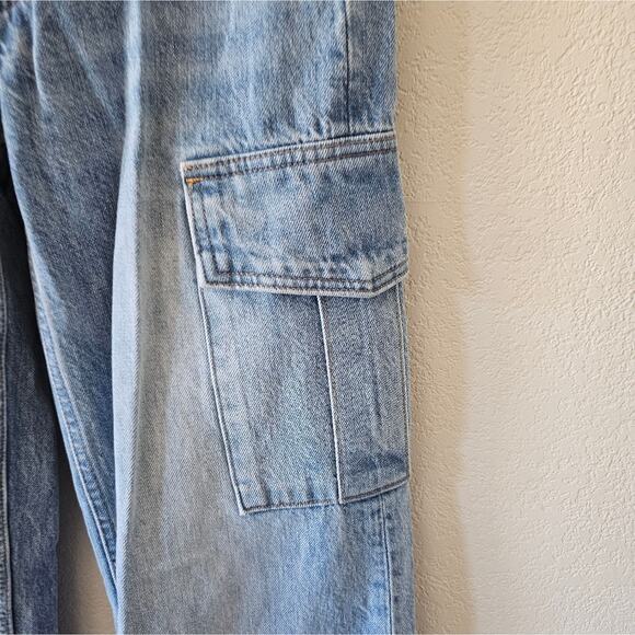 Aritzia Denim Forum Farrah Hi-Rise Wide Leg Cargo Jeans - Picture 3 of 13